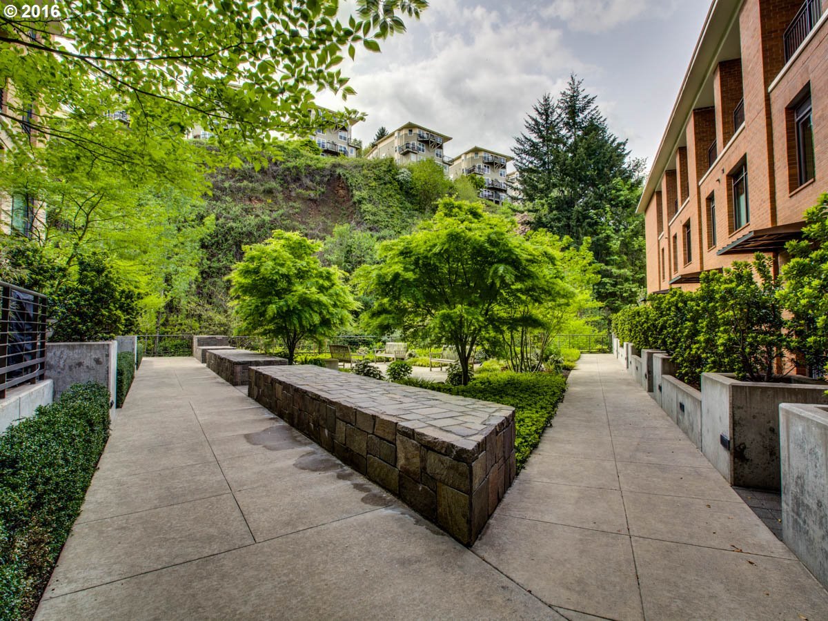 2351 Northwest Westover Road, Unit 513 Portland, OR 97210 - Photo 27 of 32 Gallery Image 27