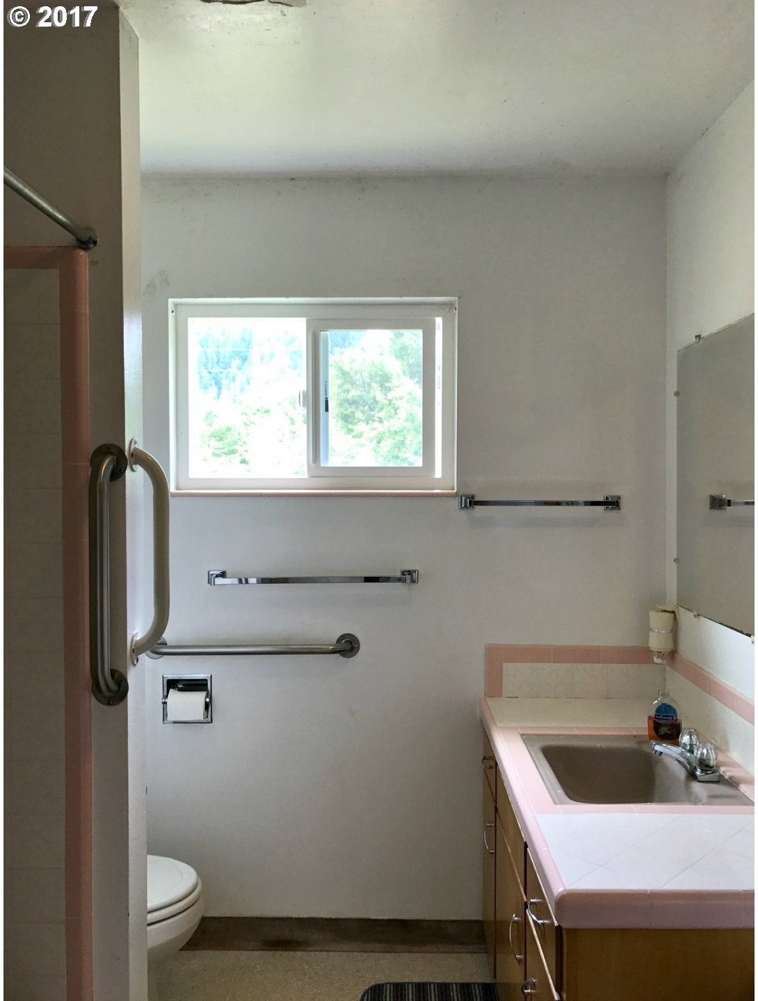 2909 Bullock Road Oakland, OR 97462 - Photo 2 of 29 Gallery Image 2