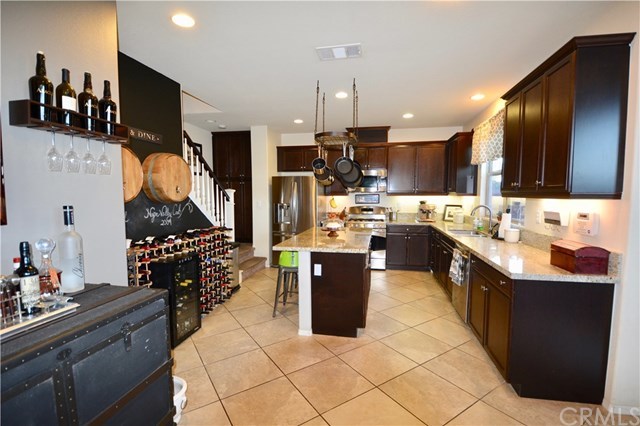 3327 View Ridge Drive Long Beach, CA 90755 - Photo 6 of 28