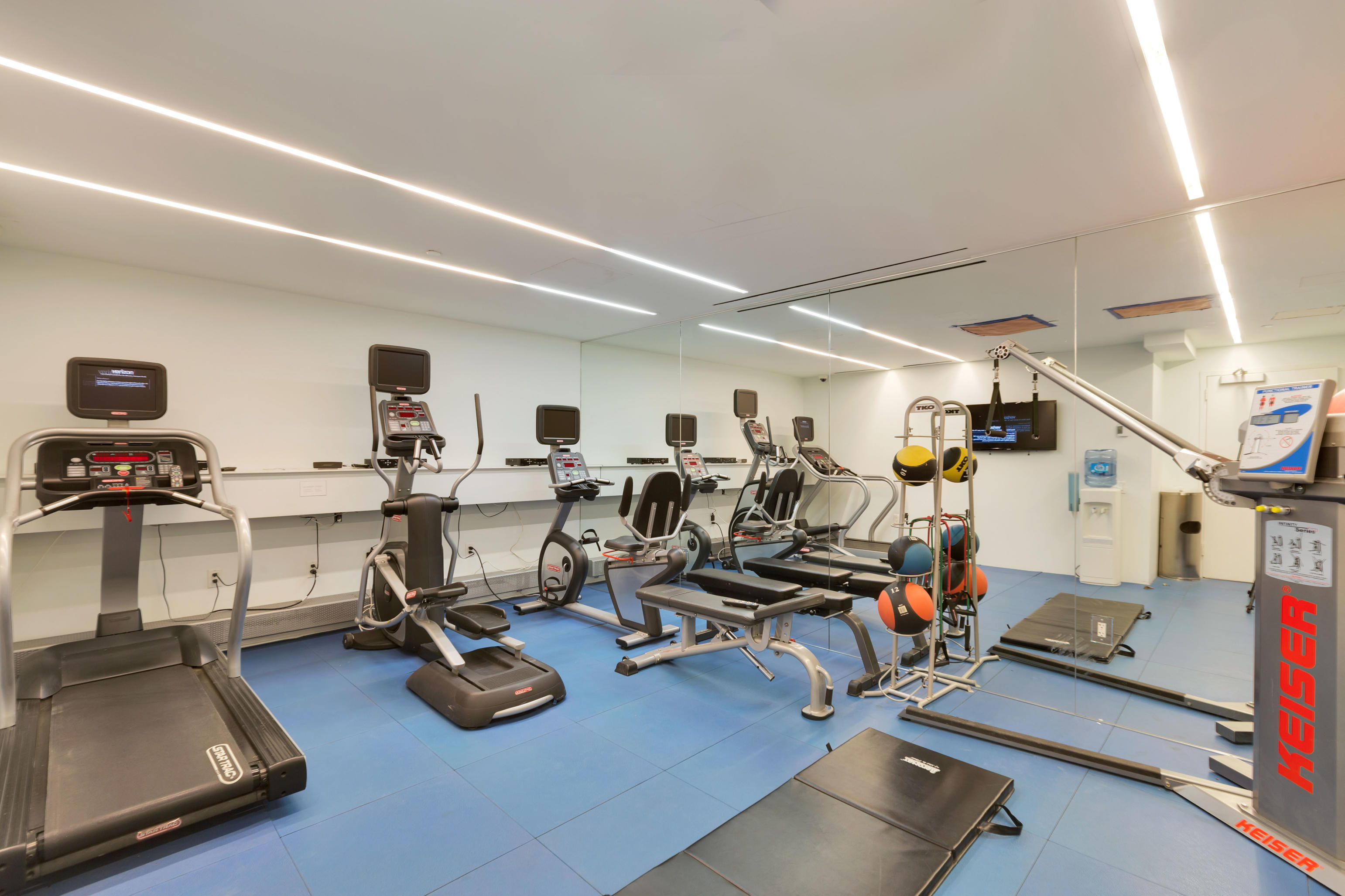 166 Perry Street, Unit 4A Manhattan, NY 10014 - Photo 12 of 13