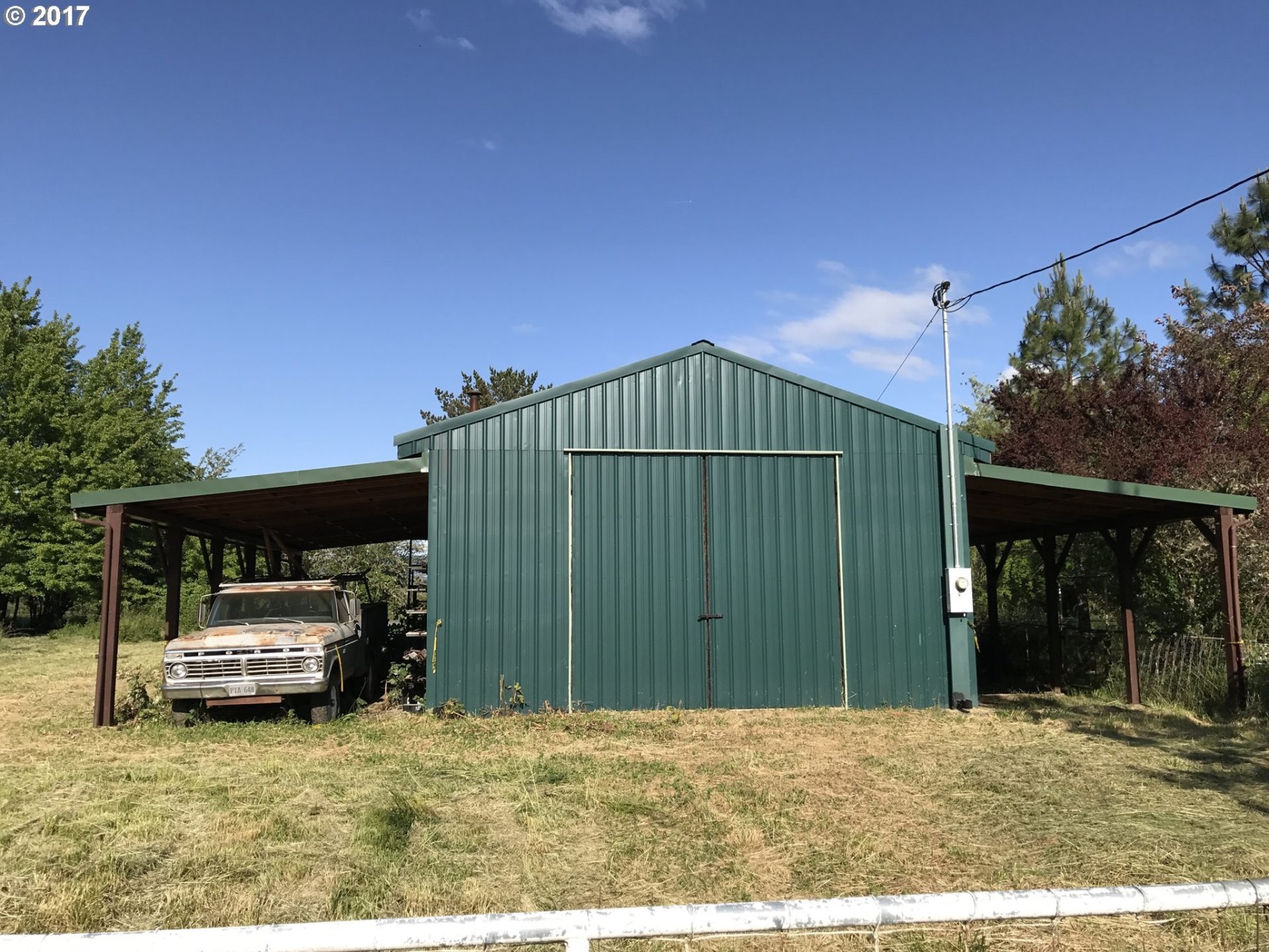 215 North Side Road Sutherlin, OR 97479 - Photo 18 of 32