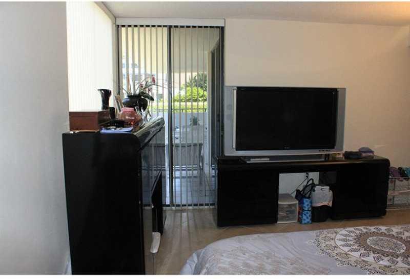 The Waterways Aventura, FL 33180 - Photo 14 of 24