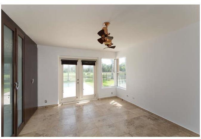 5301 Alton Road Miami Beach, FL 33140 - Photo 7 of 9