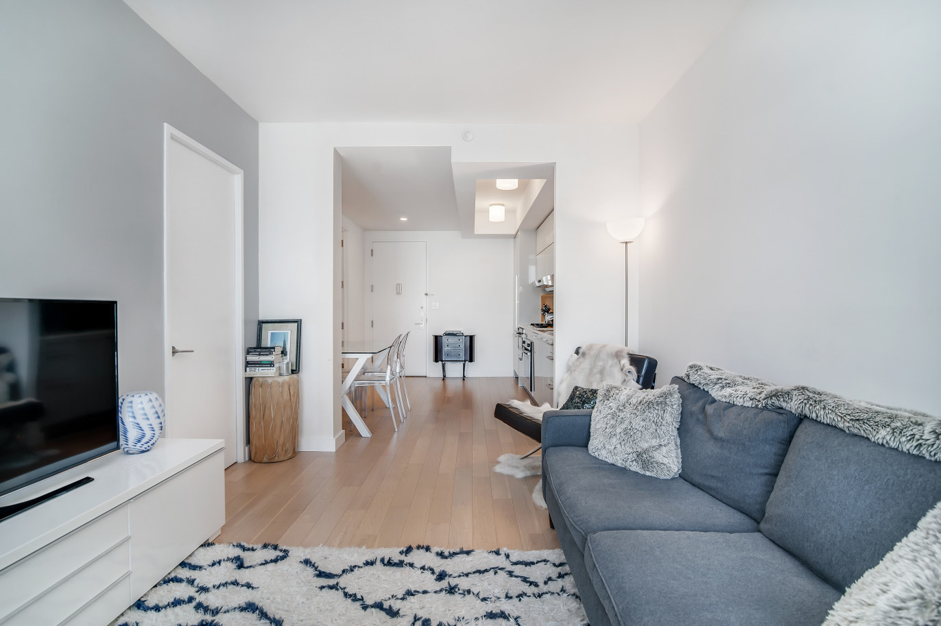 22 North 6th Street, Unit 16F Brooklyn, NY 11249 - Photo 2 of 15