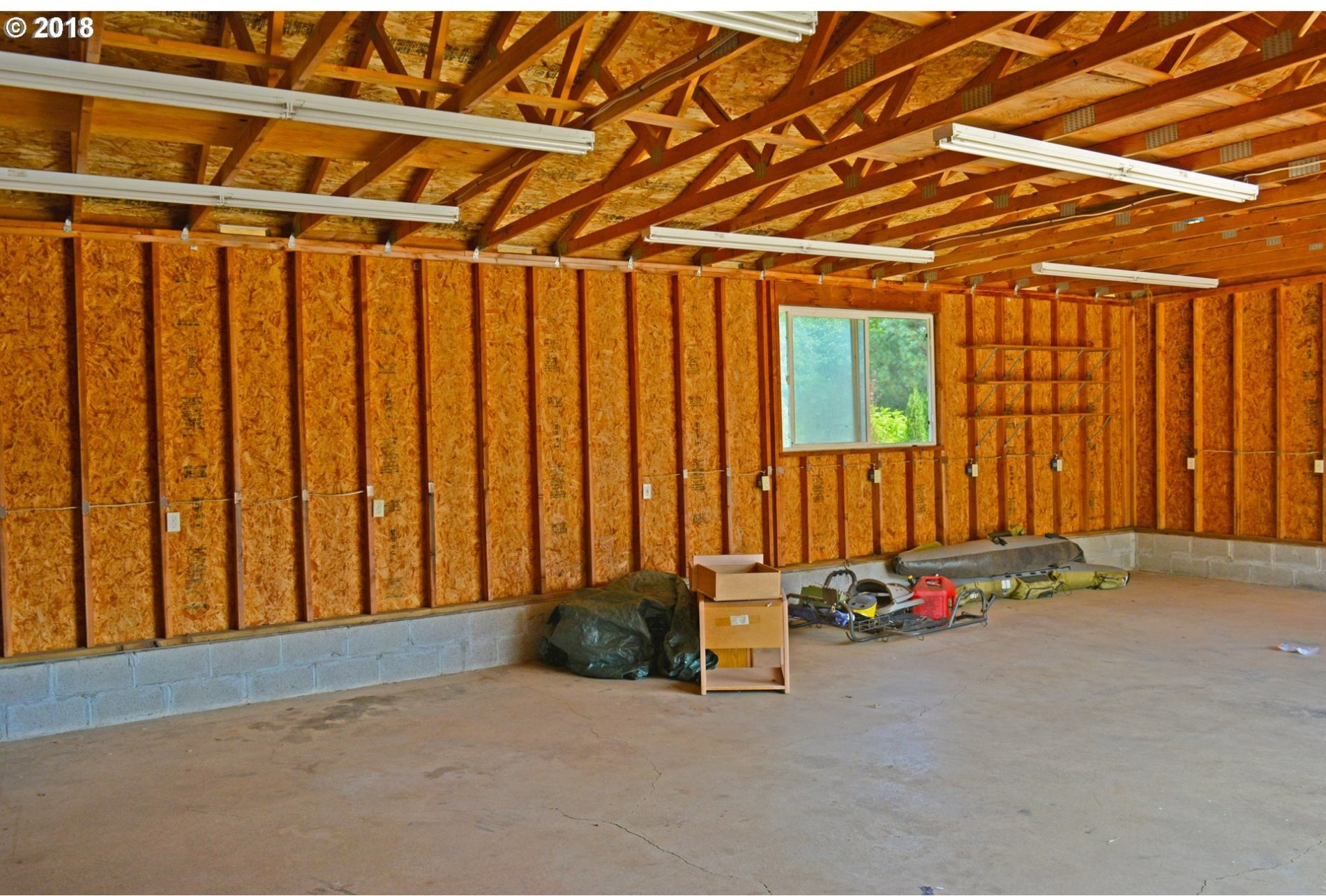 76866 London Road Cottage Grove, OR 97424 - Photo 22 of 30 Gallery Image 22