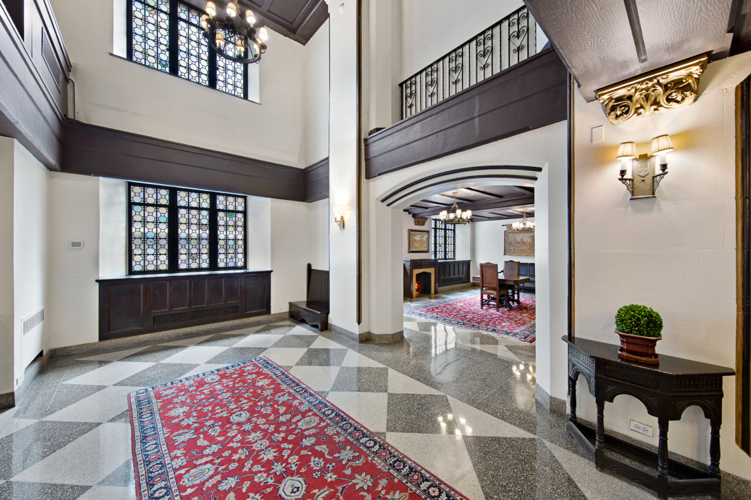 320 East 42nd Street, Unit 1901 Manhattan, NY 10017 - Photo 13 of 17