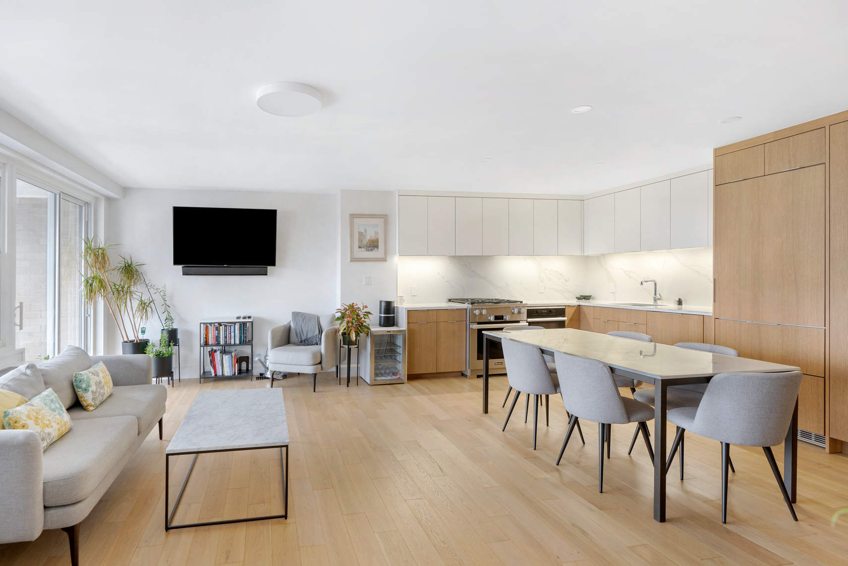 175 West 95th Street, Unit 18E Manhattan, NY 10025 - Photo 4 of 13