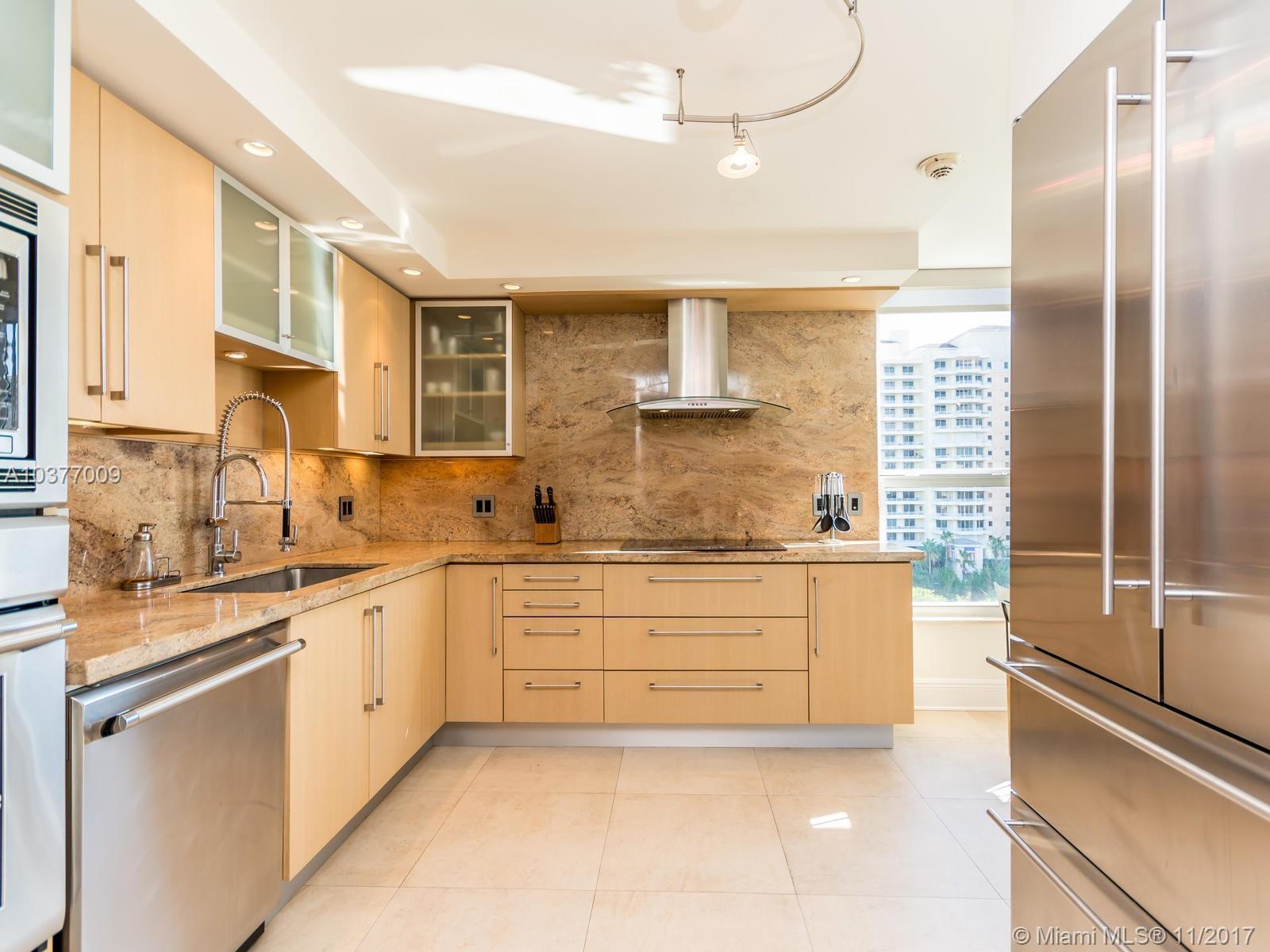 607 Ocean Drive, Unit 9K Key Biscayne, FL 33149 - Photo 38 of 78