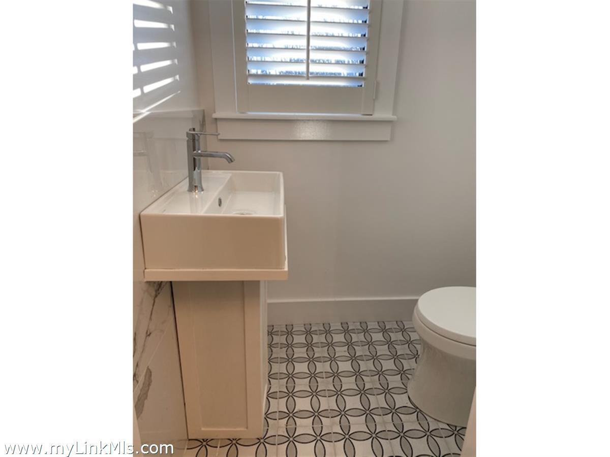 6 Sandpiper Way Nantucket, MA 02554 - Photo 21 of 40