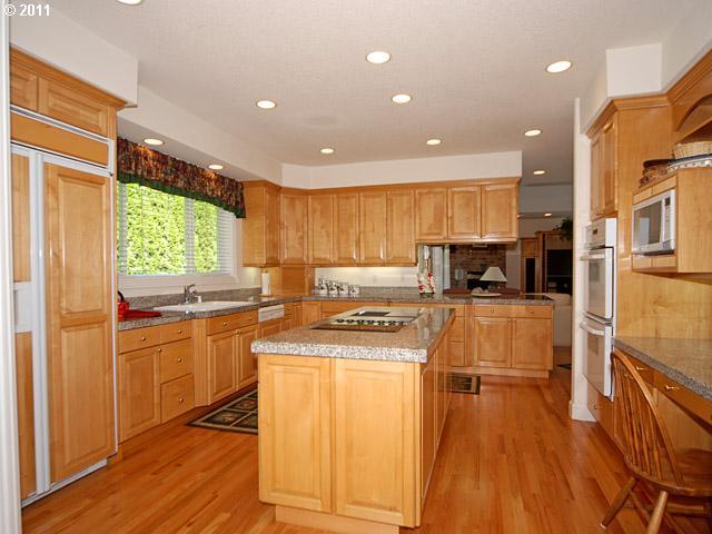 13632 Southwest Mountain Ridge Court Tigard, OR 97224 - Photo 13 of 16 Gallery Image 13