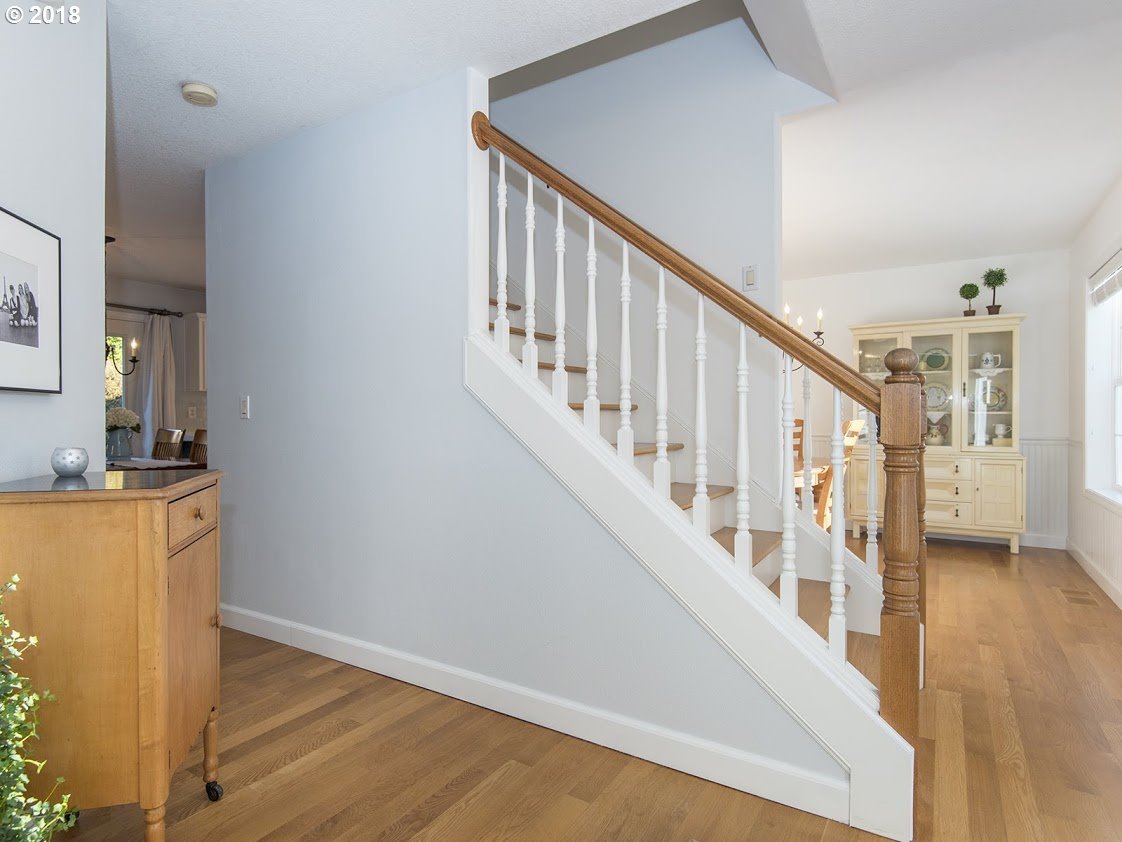 12531 Southwest Sheldrake Way Beaverton, OR 97007 - Photo 4 of 27 Gallery Image 4