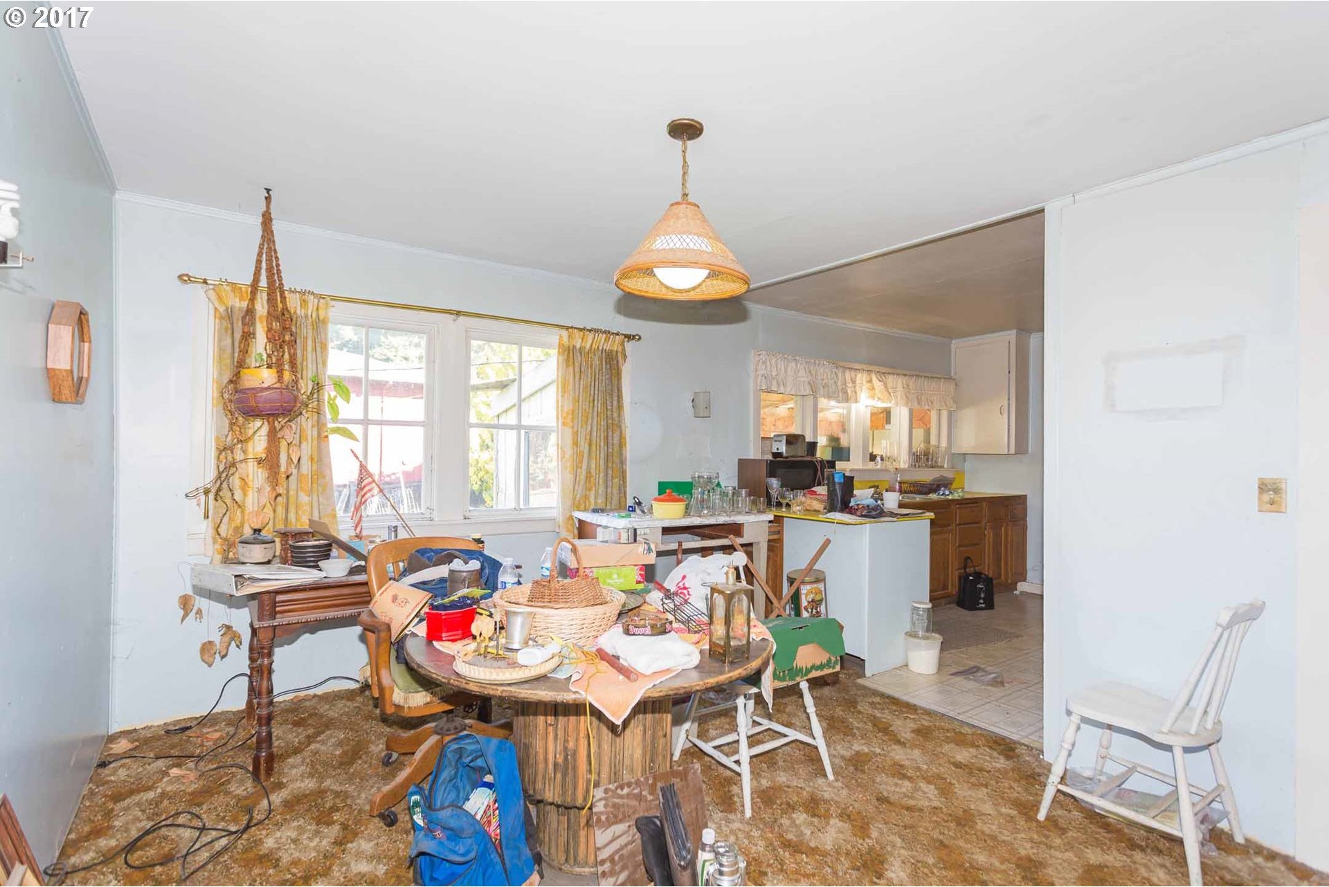 34 Southwest Alice Street Portland, OR 97219 - Photo 11 of 21