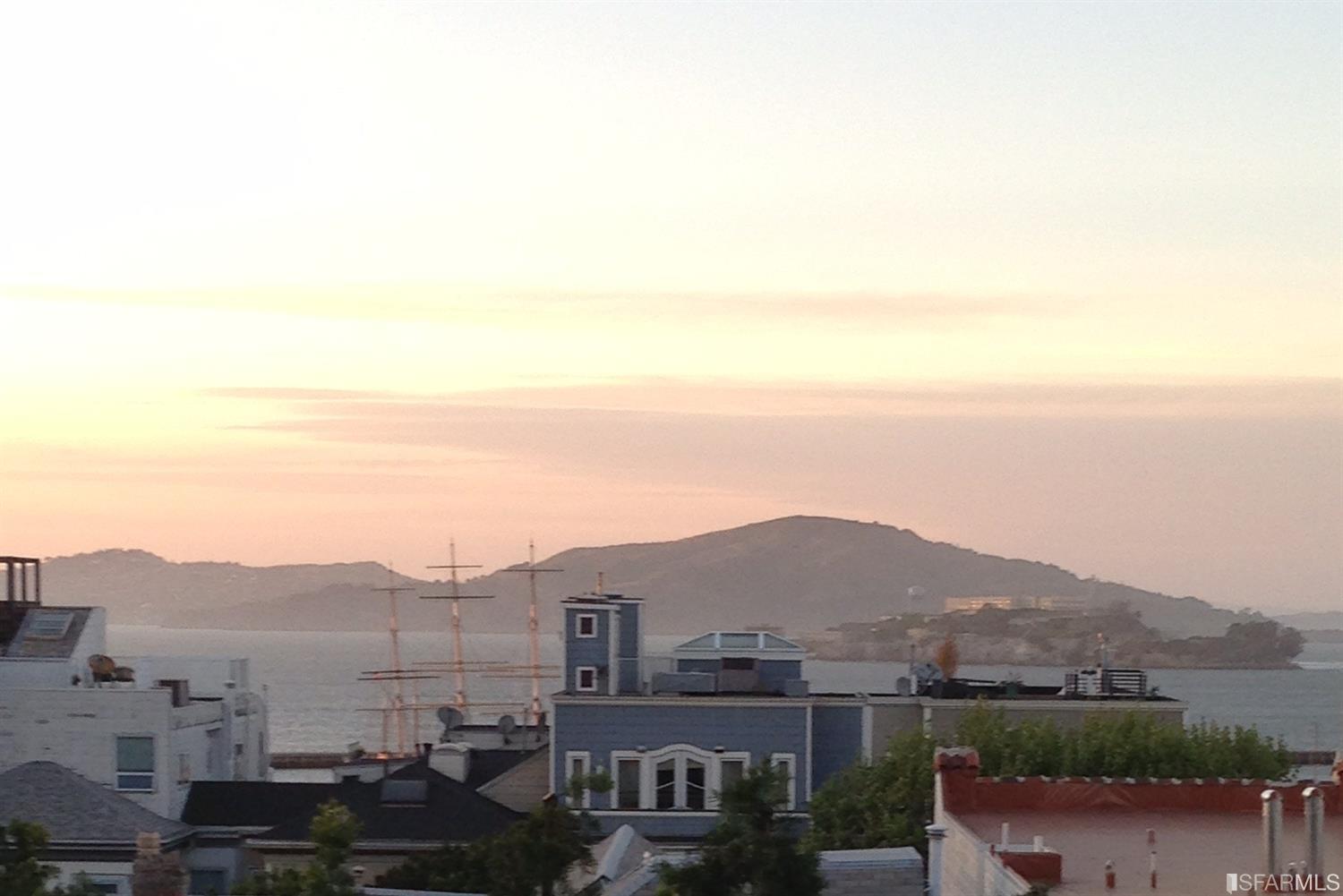 832 Bay Street San Francisco, CA 94109 - Photo 11 of 54