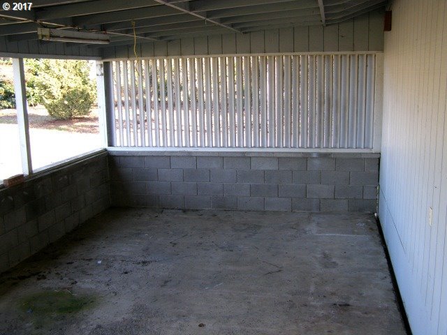 4205 Del Rio Road Roseburg, OR 97471 - Photo 16 of 16 Gallery Image 16