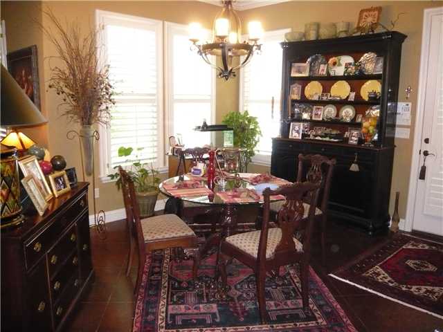 331 Colbert Street East Collierville, TN 38017 - Photo 5 of 10 Gallery Image 5