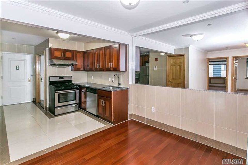 37-20 Prince Street, Unit 6C Queens, NY 11354 - Photo 2 of 8