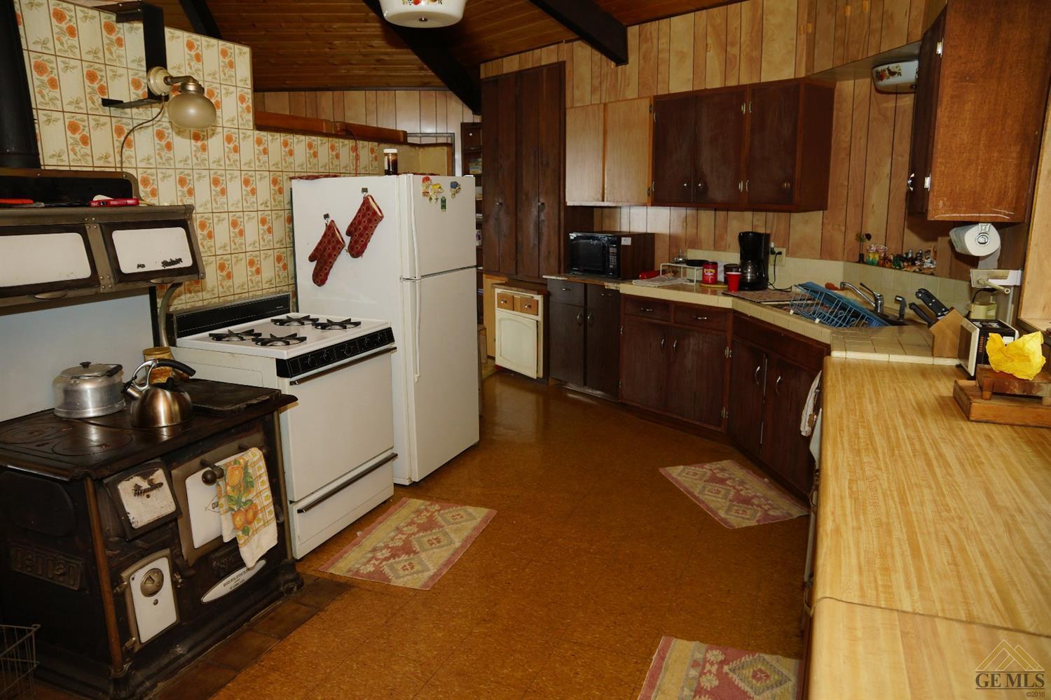 41547 Piute Mountain Road Caliente, CA 93518 - Photo 10 of 34