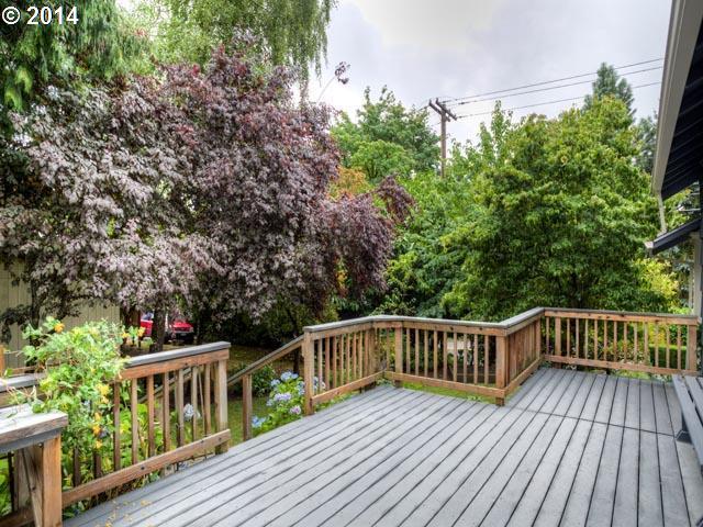 2943 Southwest Taylors Ferry Road Portland, OR 97219 - Photo 15 of 16 Gallery Image 15