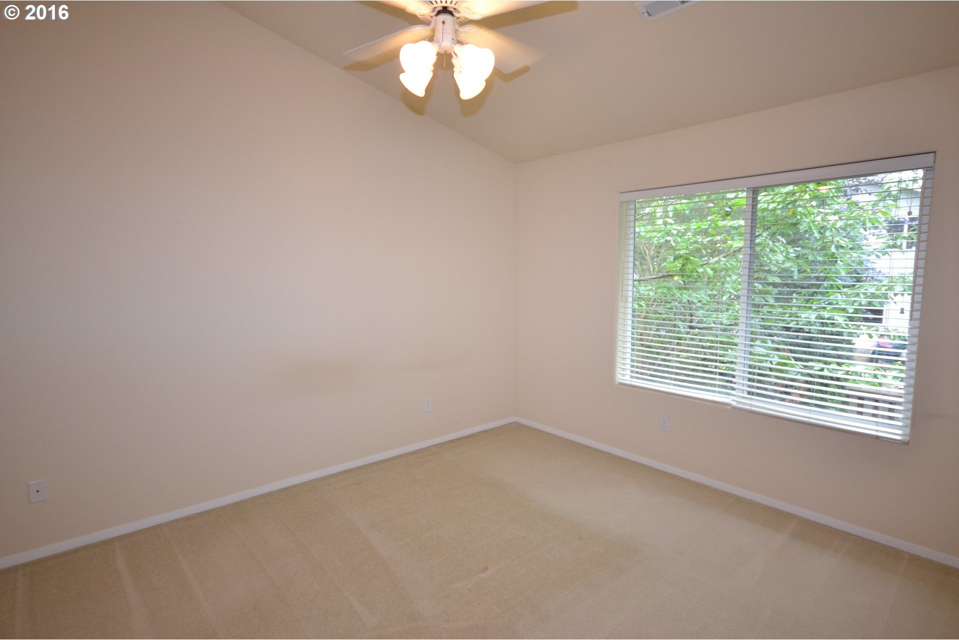 20692 Northeast Rockspring Street Hillsboro, OR 97006 - Photo 13 of 20 Gallery Image 13