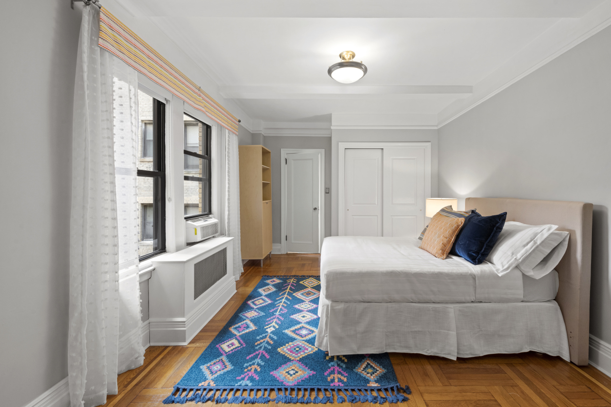 245 West 74th Street, Unit 6C Manhattan, NY 10023 - Photo 5 of 14