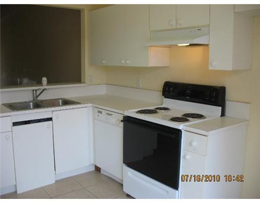 64 Southwest 15th Road, Unit 64 Homestead, FL 33030 - Photo 3 of 10