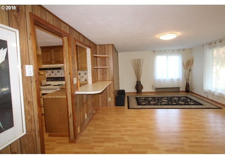 2629 J Street Springfield, OR 97477 - Photo 14 of 26