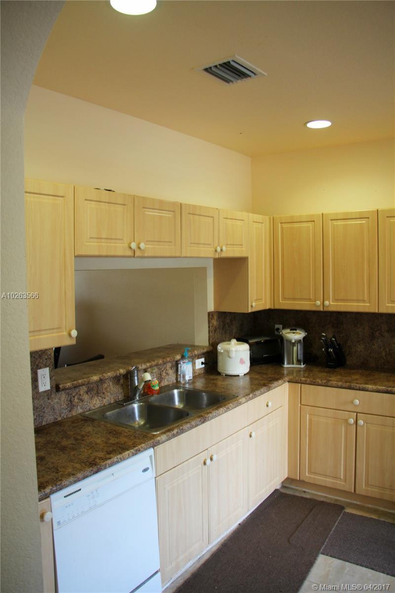 8233 Southwest 29th Street, Unit 102 Miramar, FL 33025 - Photo 7 of 33