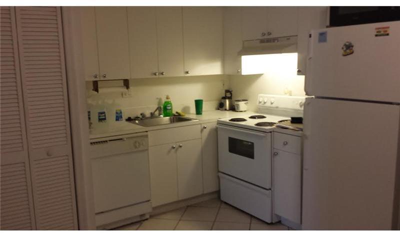 3051 Southwest 27th Avenue, Unit 105 Coconut Grove, FL 33133 - Photo 4 of 8