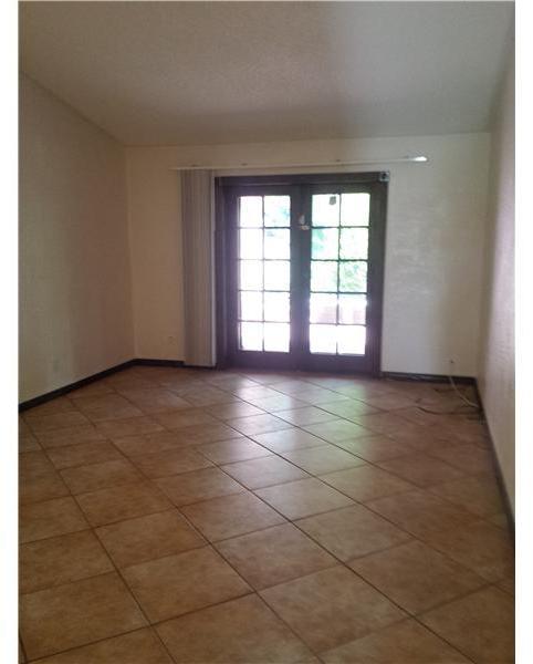 Springtree Lakes Sunrise, FL 33351 - Photo 8 of 28
