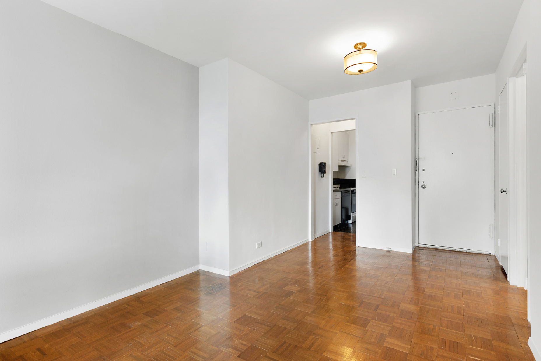 117 East 57th Street, Unit 46C Manhattan, NY 10022 - Photo 3 of 9