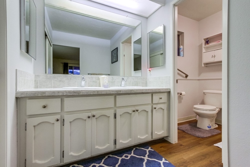 2520 Windmill View Road El Cajon, CA 92020 - Photo 21 of 25 Plenty of room to spread out!