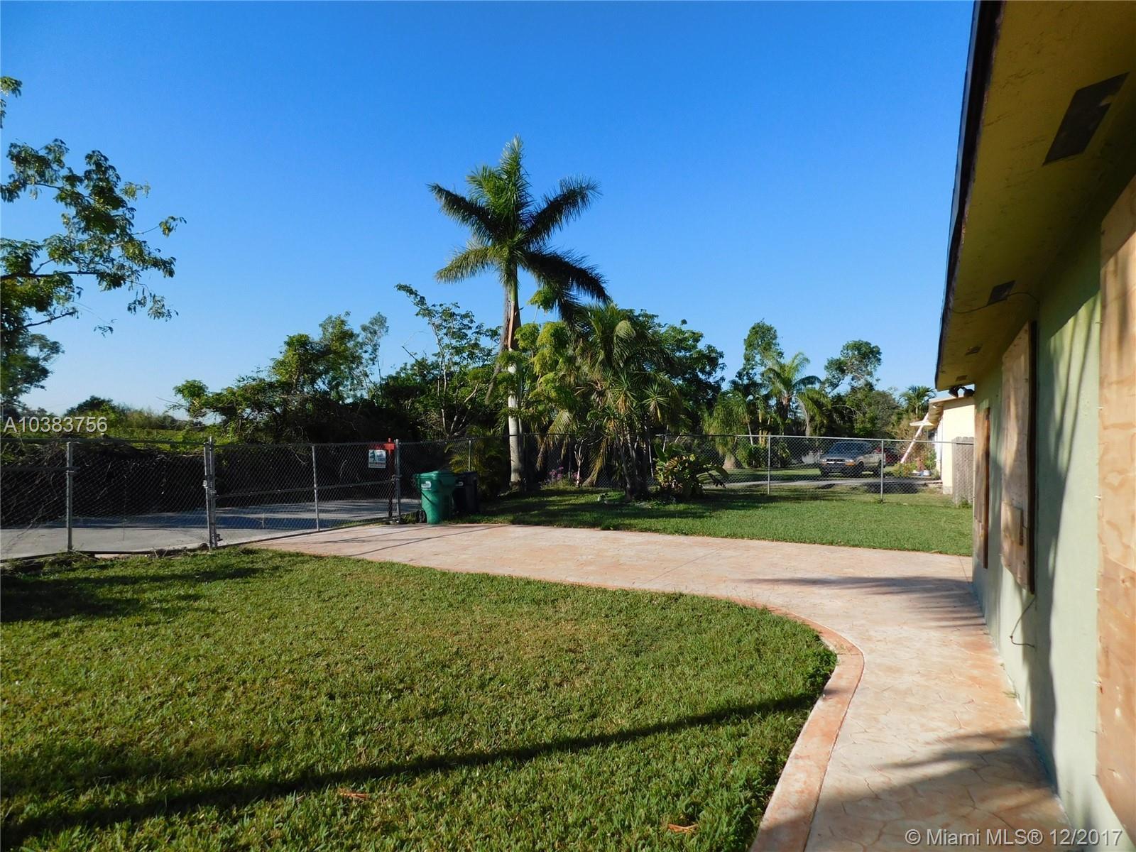 16301 Southwest 294th Street Homestead, FL 33033 - Photo 2 of 36