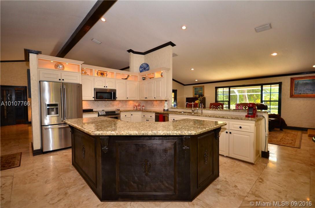 15710 Southwest 51st Manor Southwest Ranches, FL 33331 - Photo 12 of 35 Gallery Image 12