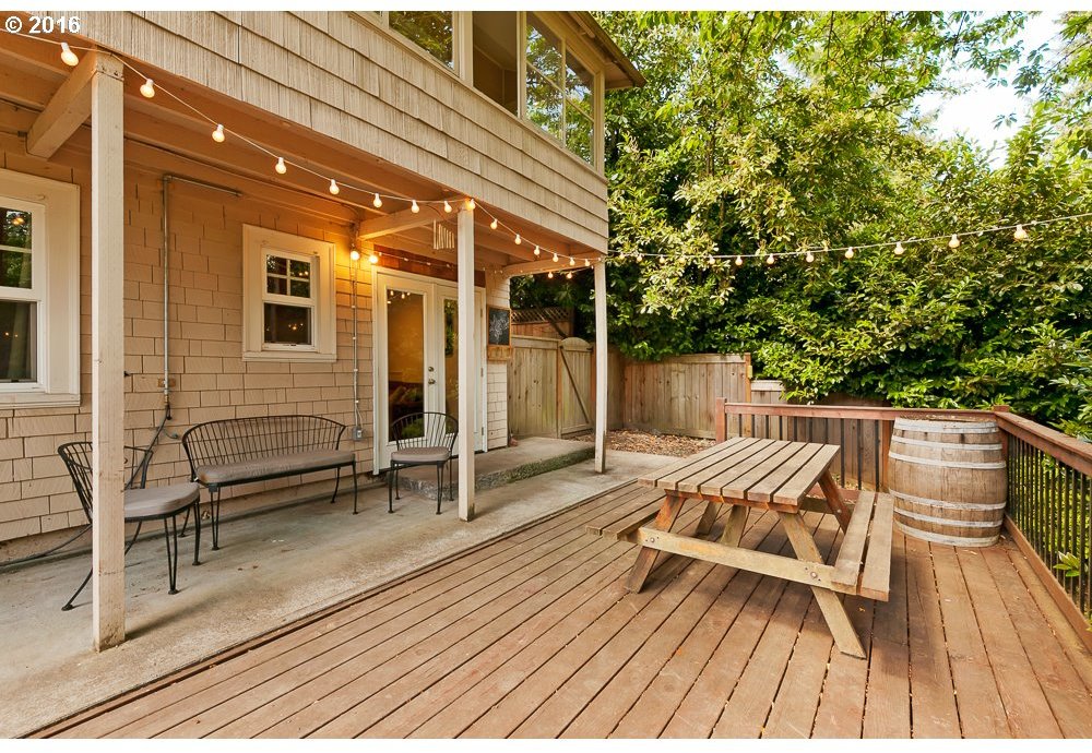 7120 Southwest Capitol Hill Road Portland, OR 97219 - Photo 16 of 25 Gallery Image 16