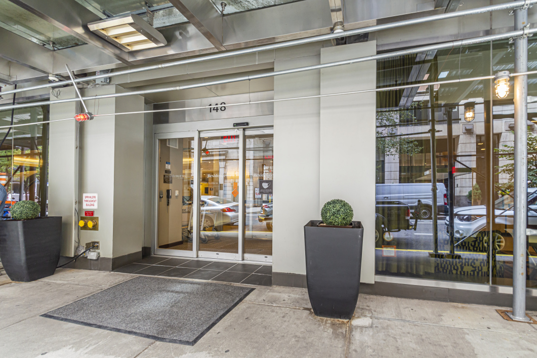 The Buchanan 160 E 48th St, Manhattan, NY 10017 - Photo 2 of 2