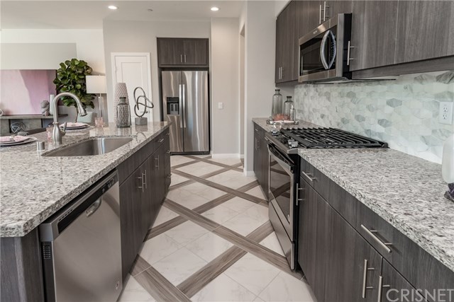 249 Morro Way Simi Valley, CA 93065 - Photo 8 of 27