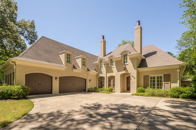 5005 Minden Road Memphis, TN 38117 - Photo 1 of 25 5005 Minden Road- Located in the heart of East Memphis!