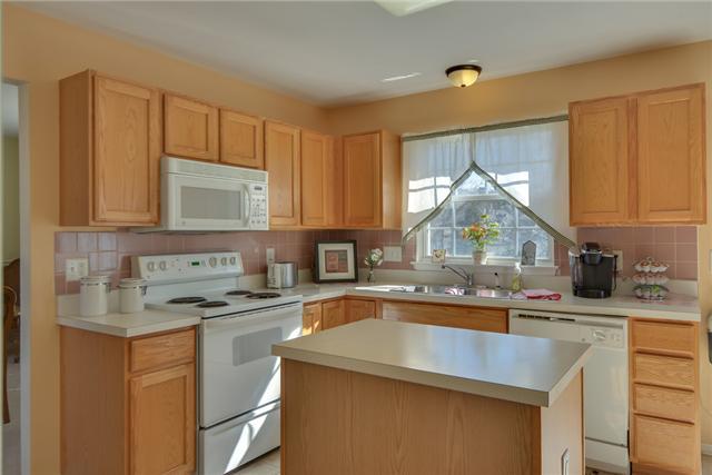 1449 Timber Ridge Circle Nashville, TN 37211 - Photo 2 of 10 Gallery Image 2