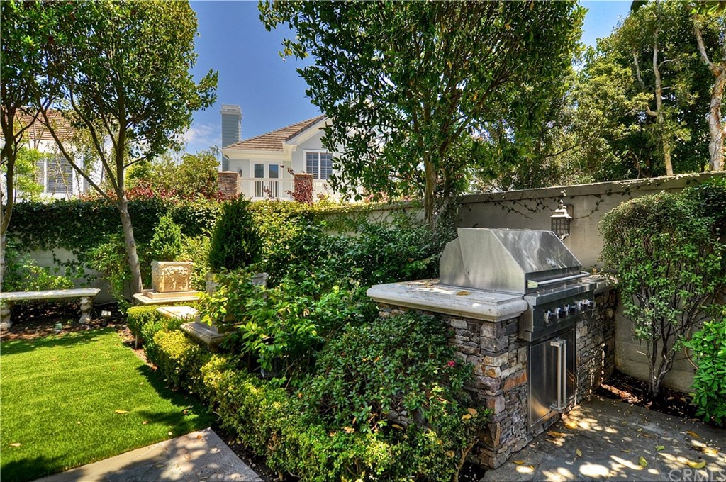 4 Oak Tree Drive Newport Beach, CA 92660 - Photo 20 of 47