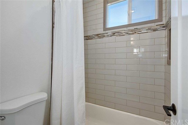 $1,250,000 | 353 East 18th Street, Unit C, Costa Mesa, CA 92627