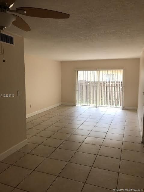 10816 North Kendall Drive, Unit R9 Miami, FL 33176 - Photo 5 of 26