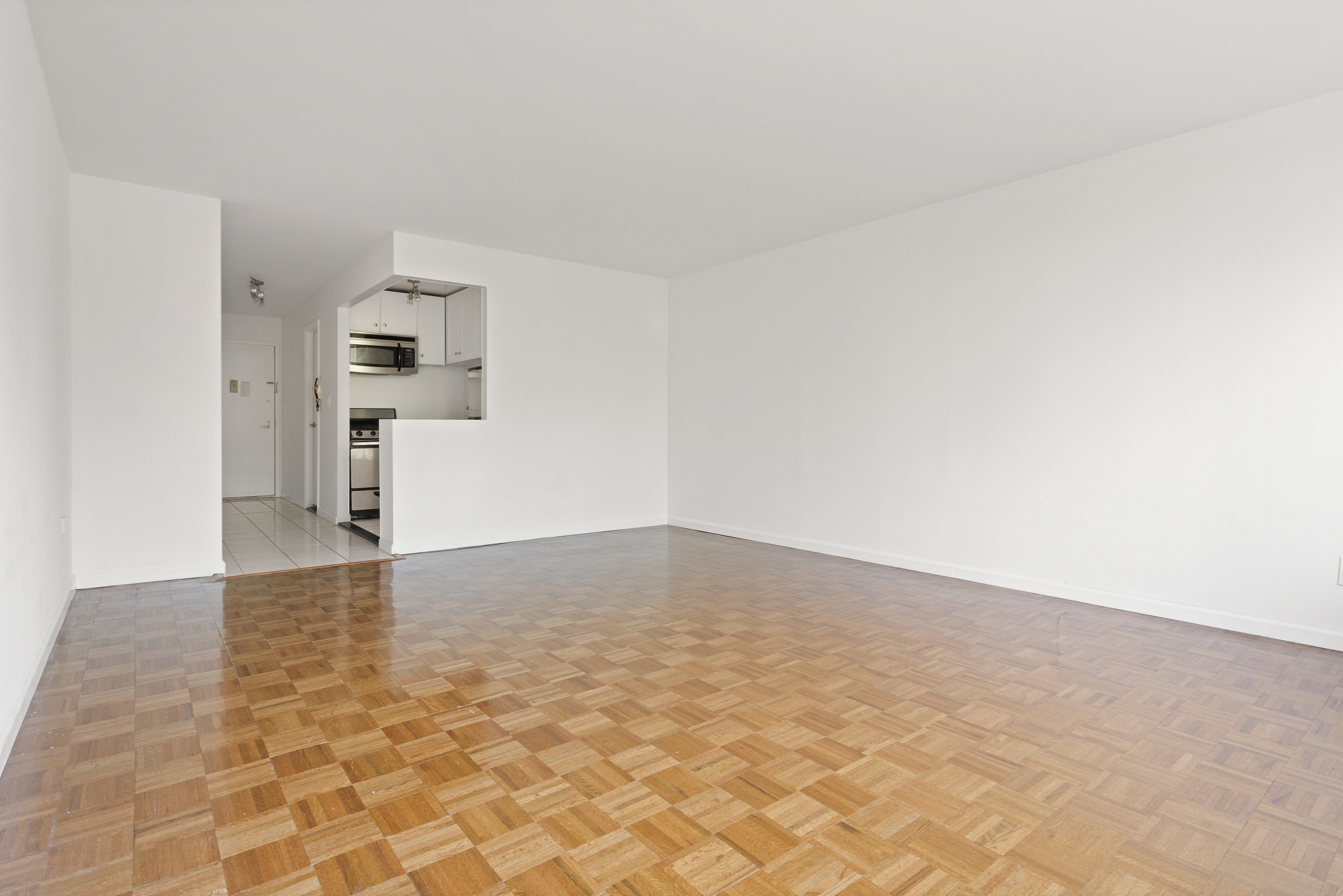 222 West 14th Street, Unit 5D Manhattan, NY 10011 - Photo 5 of 11