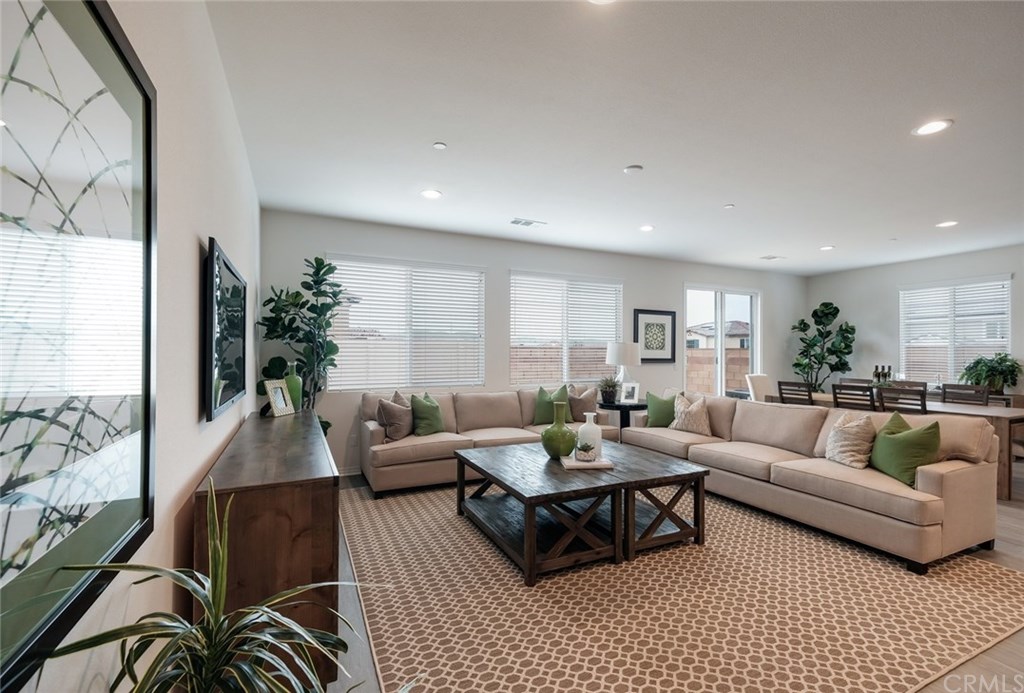 36641 Sevilla Way Beaumont, CA 92223 - Photo 3 of 13