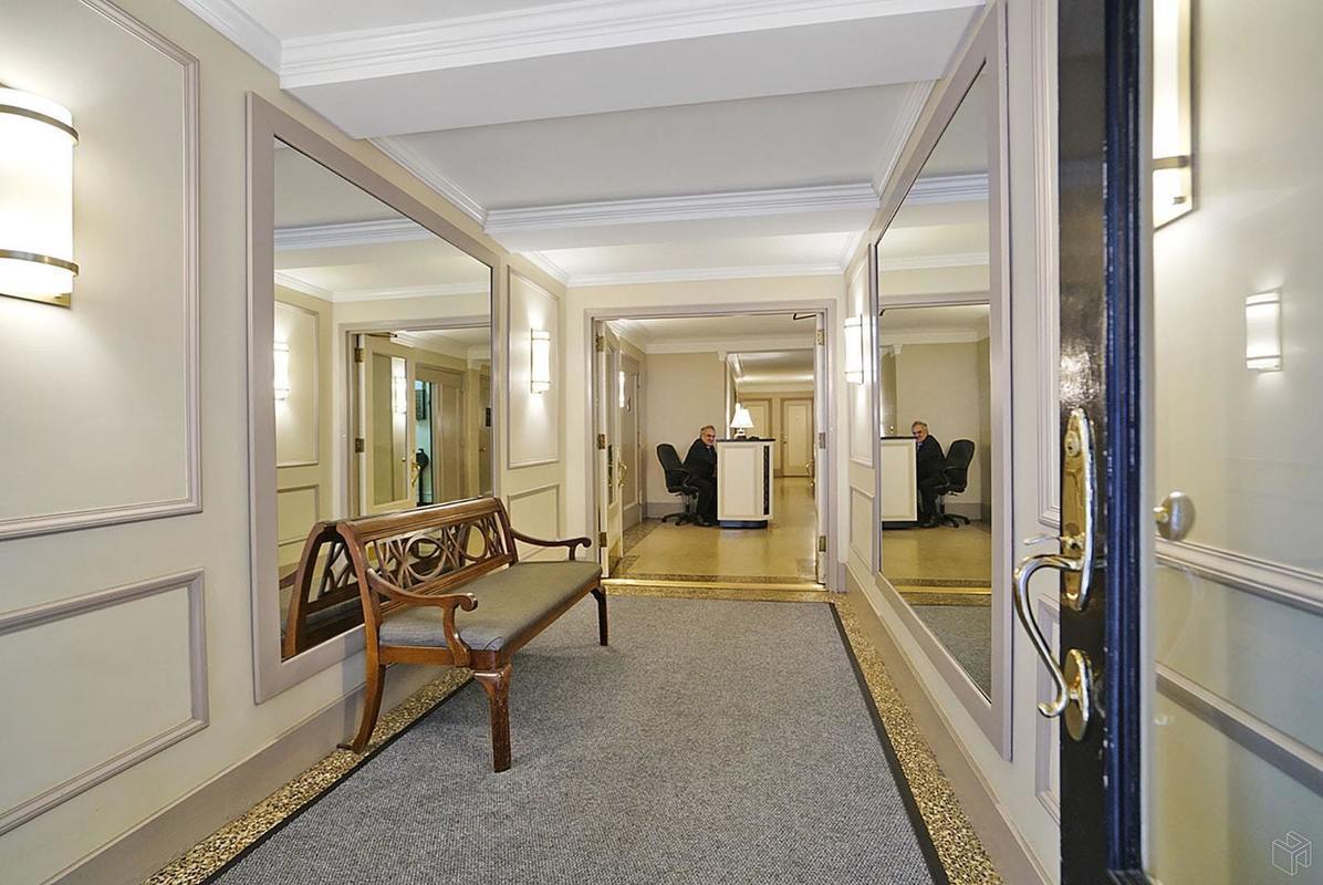 155 East 49th Street, Unit 6D Manhattan, NY 10017 - Photo 5 of 7