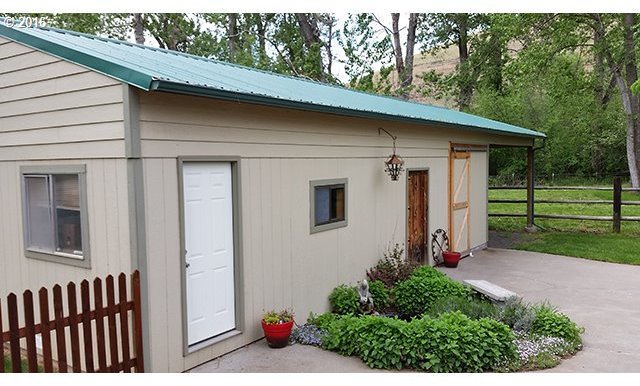 52153 Cayuse Road Adams, OR 97810 - Photo 21 of 25