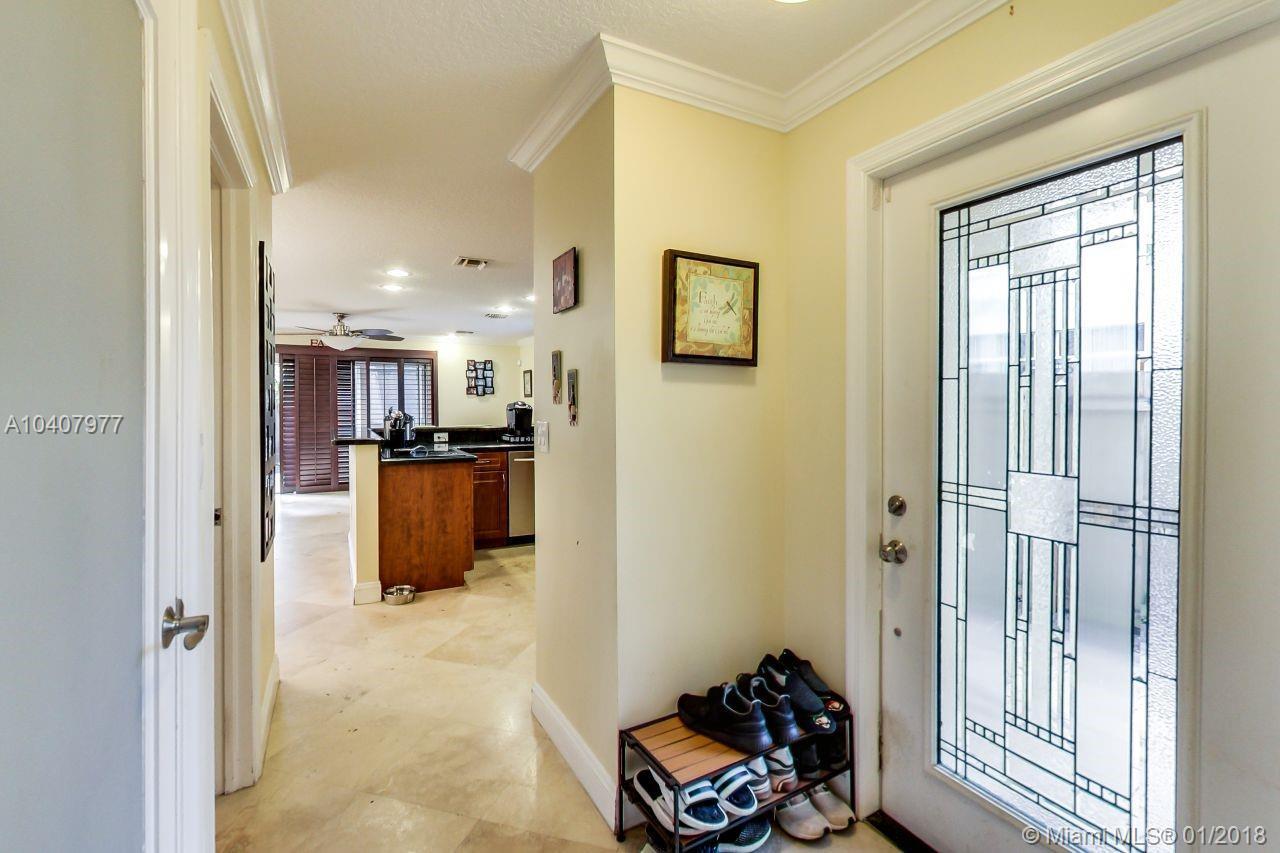 3950 Simms Street, Unit 3950 Hollywood, FL 33021 - Photo 4 of 31