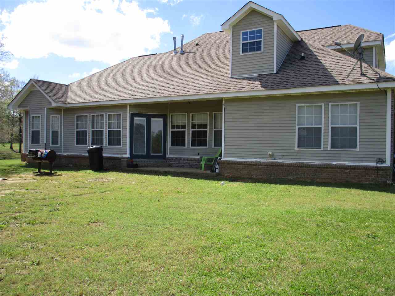 805 Cliffview Road Bolivar, TN 38008 - Photo 2 of 16 Gallery Image 2