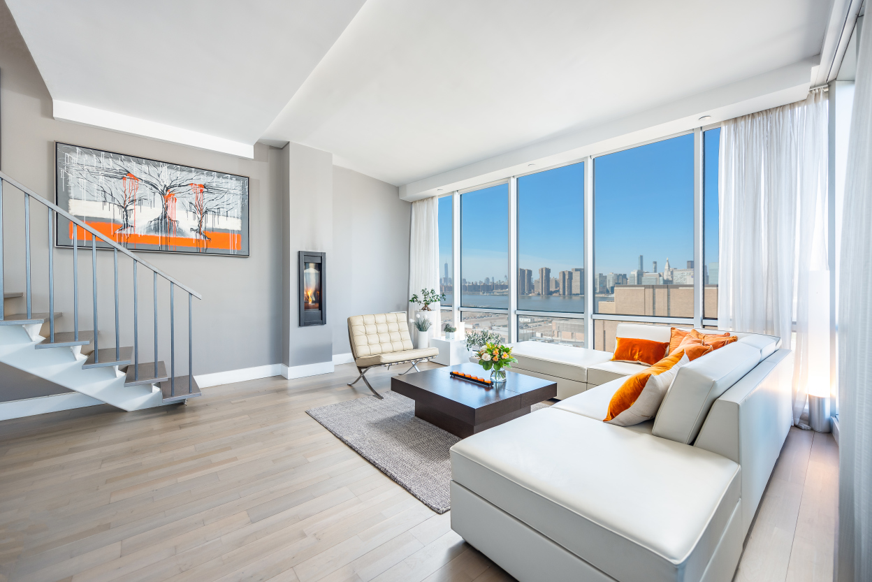 5-19 Borden Avenue, Unit 11I Queens, NY 11101 - Photo 3 of 14