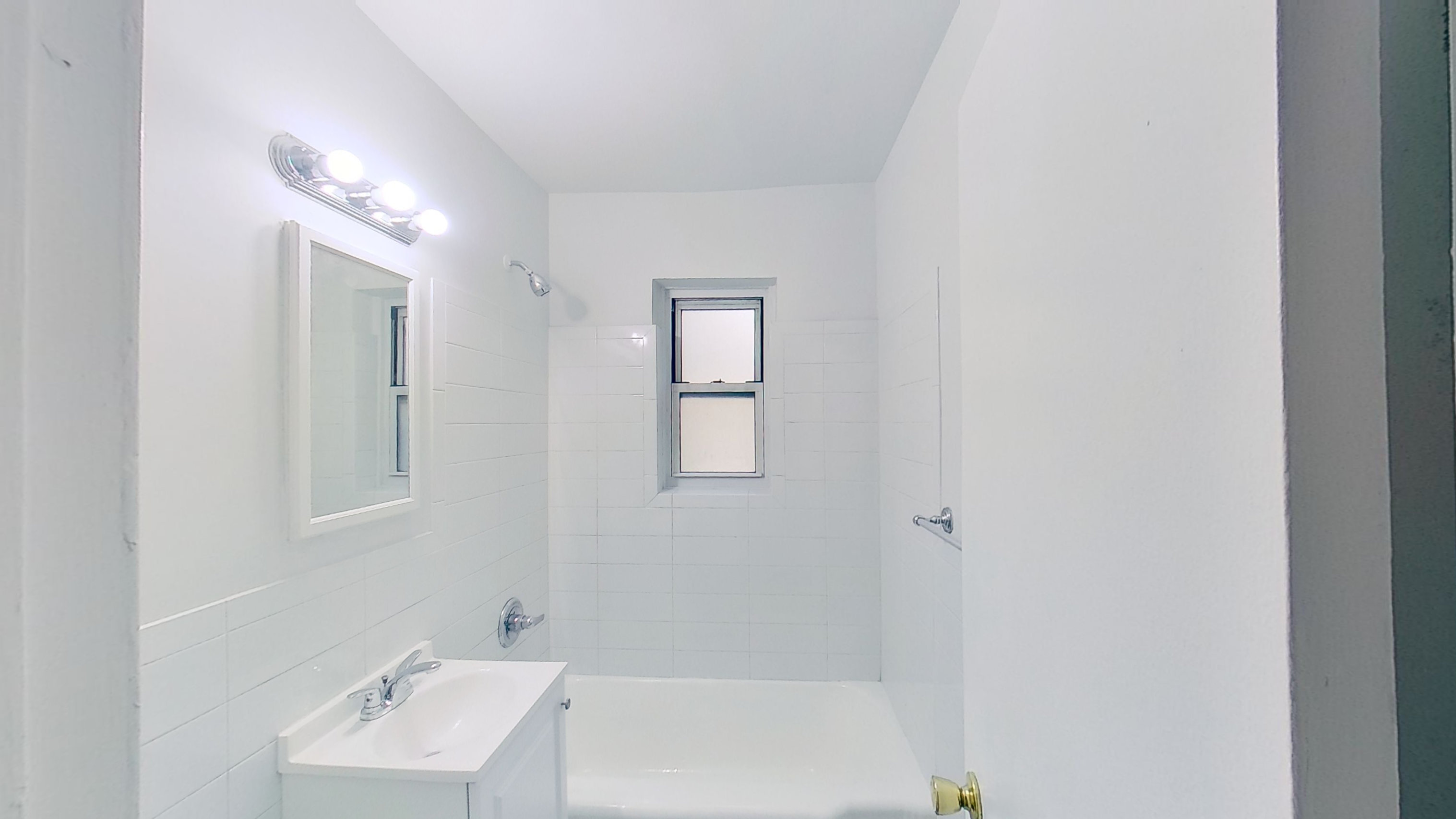 3850 Hudson Manor Terrace, Unit 1EW Bronx, NY 10463 - Photo 5 of 6