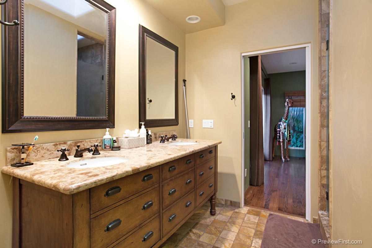 688 Crete Court Encinitas, CA 92024 - Photo 14 of 25 Gallery Image 14